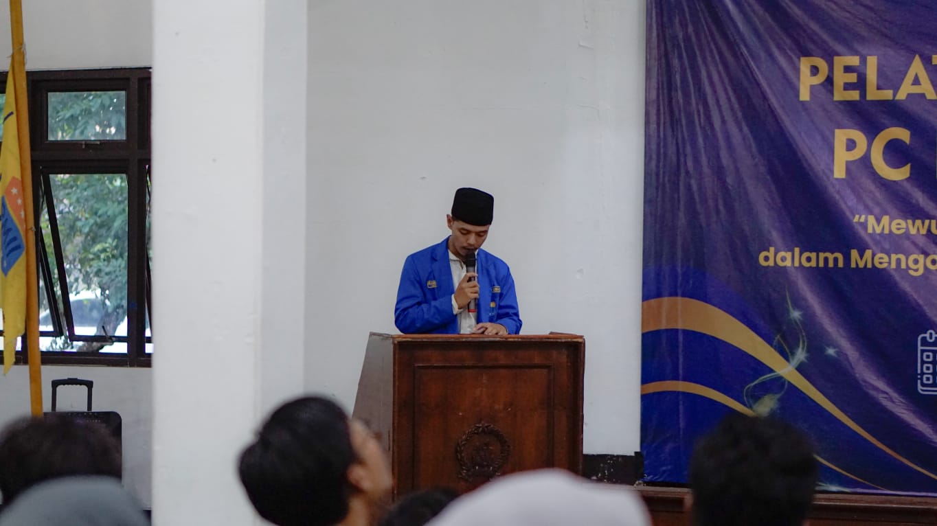 “Pesantren sebagai Kawah Candradimuka: Kisah Muhammad Fachrul Rozzy di Nurul Iman”